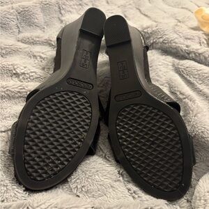 AEROSOLES Black Wedge Sandals
